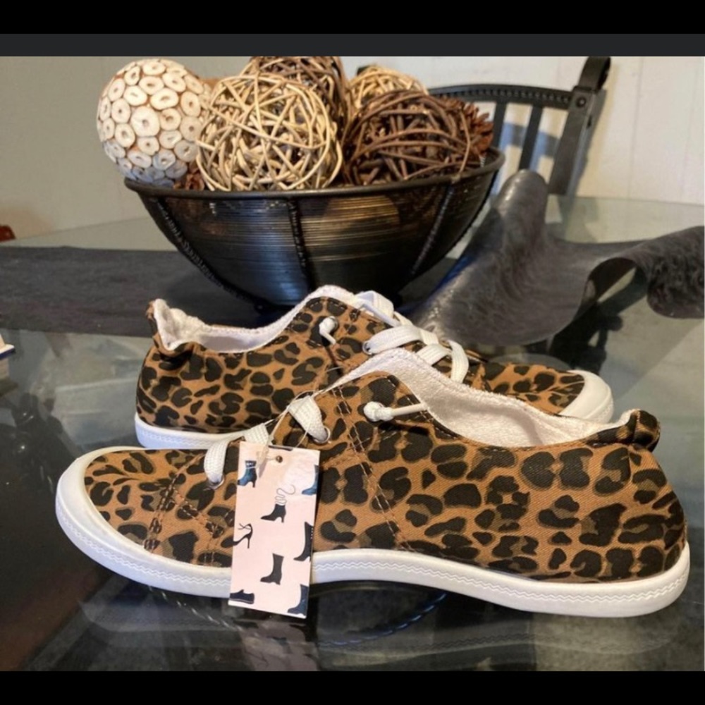 Women Animal Print Sneakers…size 9reg.